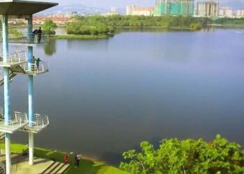 DI Taman Tasik Metropolitan Kepong inilah mayat dua beranak ditemukan terapung.