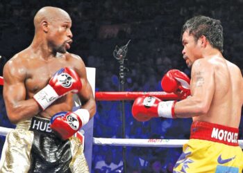 Manny  Pacquiao (kanan) dan Floyd Mayweather akan kembali ‘bertarung’ di pentas berbeza.