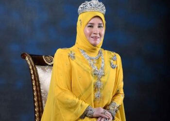 TUNKU HAJAH AZIZAH AMINAH MAIMUNAH ISKANDARIAH
