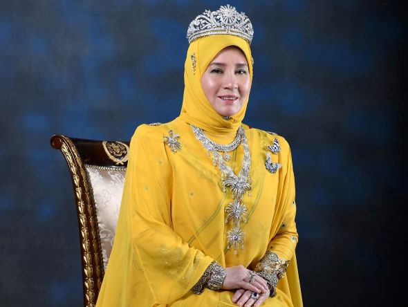 Tunku hajah azizah aminah maimunah iskandariah