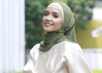 UMMI Nazeera harap peminat mendoakan yang terbaik untuknya.