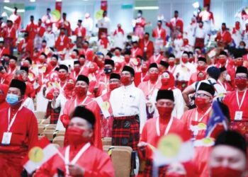 UMNO bukan sahaja perlu membersihkan parti itu daripada gejala rasuah dalam kalangan pemimpin tertinggi tetapi juga di peringkat bawahan dan juga sistem pemilihan parti untuk bangkit semula dan mendapat sokongan setiap rakyat.