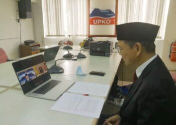 WILFRED Madius Tangau semasa pertemuan bersama Agong secara dalam talian di Ibu Pejabat UPKO di Penampang, Sabah hari ini