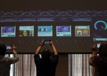 PEMBANGUNAN teknologi 5G di Malaysia dikendalikan oleh sebuah syarikat milik Kementerian Kewangan,  iaitu Digital Nasional Berhad (DNB). – UTUSAN/FAISOL MUSTAFA