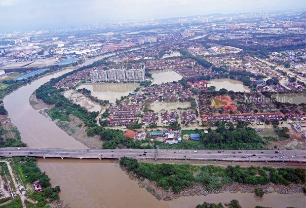 Di kawasan selangor banjir Klang, Sepang