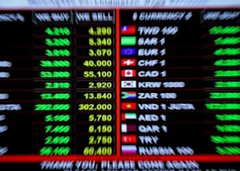 SEMUA negara di dunia takut jika mata wang dolar AS susut atau dinilai semula disebabkan krisis perang Rusia-Ukraine. – UTUSAN/AMIR KHALID