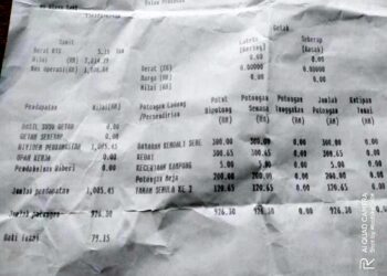 Resit pendapatan seorang peneroka Felda berbaki RM79.15 sen selepas menjual hasil getahnya.