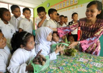 Sejajar perubahan masa dan suara-suara hak asasi manusia serta kesan psikologi ke atas remaja, ia tidak lagi dilaksanakan lagi. - GAMBAR HIASAN