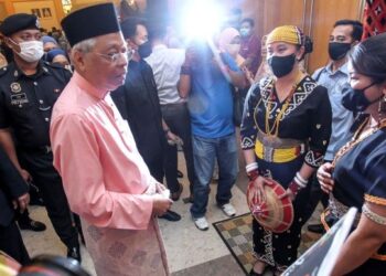 ISMAIL Sabri Yaakob ketika hadir pada Majlis Sambutan Aidilfitri Bersama Warga Jabatan Perdana Menteri di Putrajaya. - UTUSAN/
FAISOL MUSTAFA