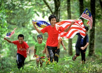 BULAN Kemerdekaan pun seakan-akan tenggelam dek usaha kita melawan Covid-19 yang sudah mencengkam sekian lama.