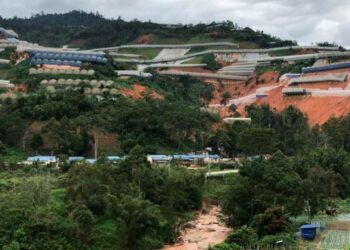 KOMUNITI Orang Asli dikatakan terdedah dengan hakisan tanah akibat aktiviti pertanian di Tanah Tinggi Lojing, Gua Musang, Kelantan.