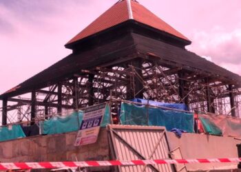 MASJID Kampung Laut dari Nilam Puri, Kota Bharu yang dipindahkan semula ke tapak asalnya di Kampung Laut, Tumpat kini siap 75 peratus. - UTUSAN/ROSLIZA MOHAMED