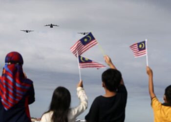 - GAMBAR HIASAN