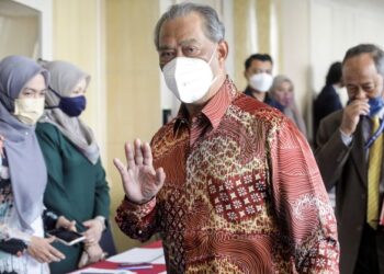 MUHYIDDIN Yassin ketika hadir bagi mempengerusikan Mesyuarat MPN Bil.8/2022 di Putrajaya. - UTUSAN/ FAISOL MUSTAFA