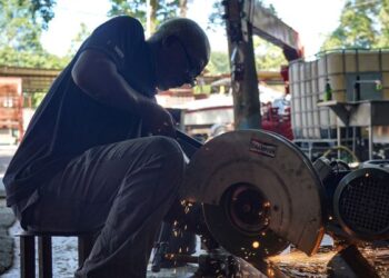 KEMENTERIAN Sumber  Manusia sanggup mengambill alih  pengurusan TVET seluruh negara.GAMBAR HIASAN