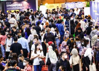 PERKARA utama membezakan sama ada sesuatu kaji selidik  bersifat saintifik atau tidak ialah responden yang dipilih untuk menjawab soalan-soalan  dalam tinjauan tersebut. – UTUSAN/SADDAM YUSOFF