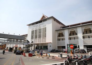 KOMPLEKS Pekan Rabu Alor Setar menjadi  lambang kemegahan peniaga Melayu di Kedah. UTUSAN/ED SHAHIR