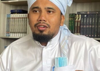 MUHAMMAD ROHIM KHAMIS ketika ditemui di pejabatnya di Maahad Tahfiz Al-Hikmah, Padang Siding, Arau, Perlis baru-baru ini.-UTUSAN/NAZLINA NADZARI