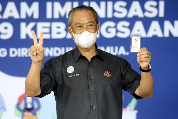 Segera daftar terima suntikan vaksin Covid-19 - Utusan Digital