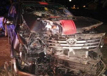 KEADAAN kenderaan pacuan empat roda yang terbabas dan merempuh sebatang pokok di Jalan Nyior Sebatang, Tasek Gelugor, Pulau Pinang awal pagi tadi yang menyebabkan pemandunya, S. Manikandan, 40, maut di tempat kejadian.
-IHSAN PDRM