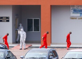 BEBERAPA cadangan boleh dipertimbangkan kerajaan bagi mengurangkan kos
pengurusan penjara.