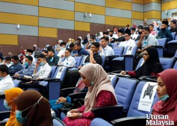 Ada cadangan sistem UPU dirombak semula manakala pelajar yang tercicir ke universiti awam dihantar ke IPTS. - GAMBAR HIASAN