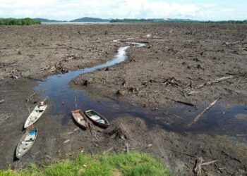 KEADAAN Tasik Bukit Merah pada 29 Mei lalu.