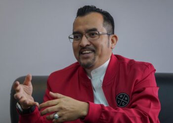 ASYRAF WAJDI DUSUKI