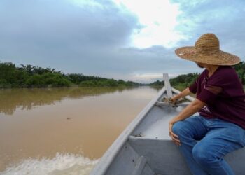 TINJAUAN yang dilakukan di sepanjang Sungai Langat dan Sungai Selangor menemukan pelbagai elemen yang boleh mencemarkan air sungai berkenaan.