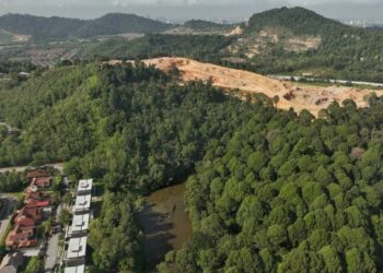 BELUM lagi isu penyahwartaan Hutan Simpan Kekal Bukit Cerakah (HSKBC) selesai, kini muncul pula aktiviti penerokaan Hutan Simpan Kekal Bukit Lagong (HSKBL).