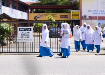 carilah jalan supaya sekolah boleh menjadi tempat untuk memupuk perpaduan dan suasana kondusif. – GAMBAR HIASAN/UTUSAN