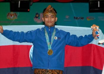 UMAR Hafiz Roslee Amir muncul pemenang pingat emas pertama Sukipt 2022.