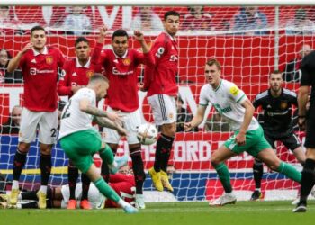 United gagal memanfaatkan peluang beraksi di laman sendiri apabila diikat Newcastle 0-0 di Old Trafford, sebentar tadi.-AFP