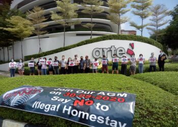 PARA penghuni Arte S di Bukit Gambir di sini meminta pihak berkuasa segera menyelesaikan isu lambakan homestay haram di kawasan itu yang berlanjutan sejak dua tahun lalu.