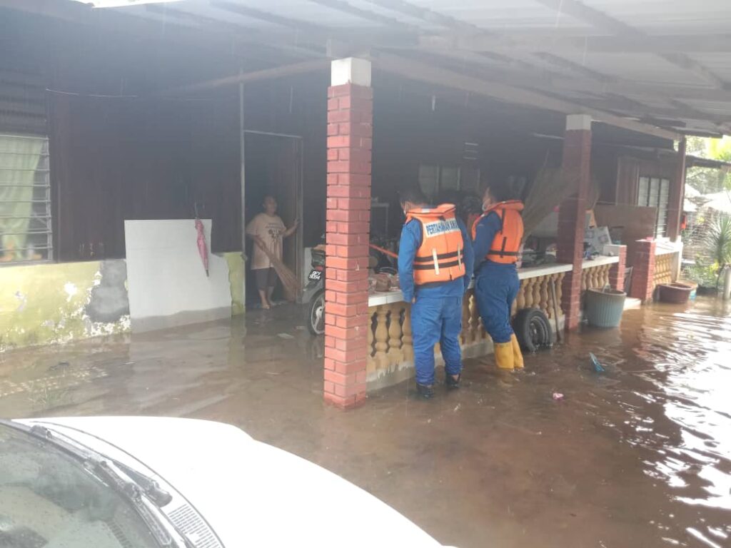 Mangsa banjir di Kuala Selangor meningkat kepada 96 orang  Utusan Digital