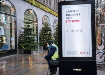 JERMAN terpaksa membatalkan pasar Krismas terkenal berikutan kes pandemik Covid-19 semakin meningkat. -AFP