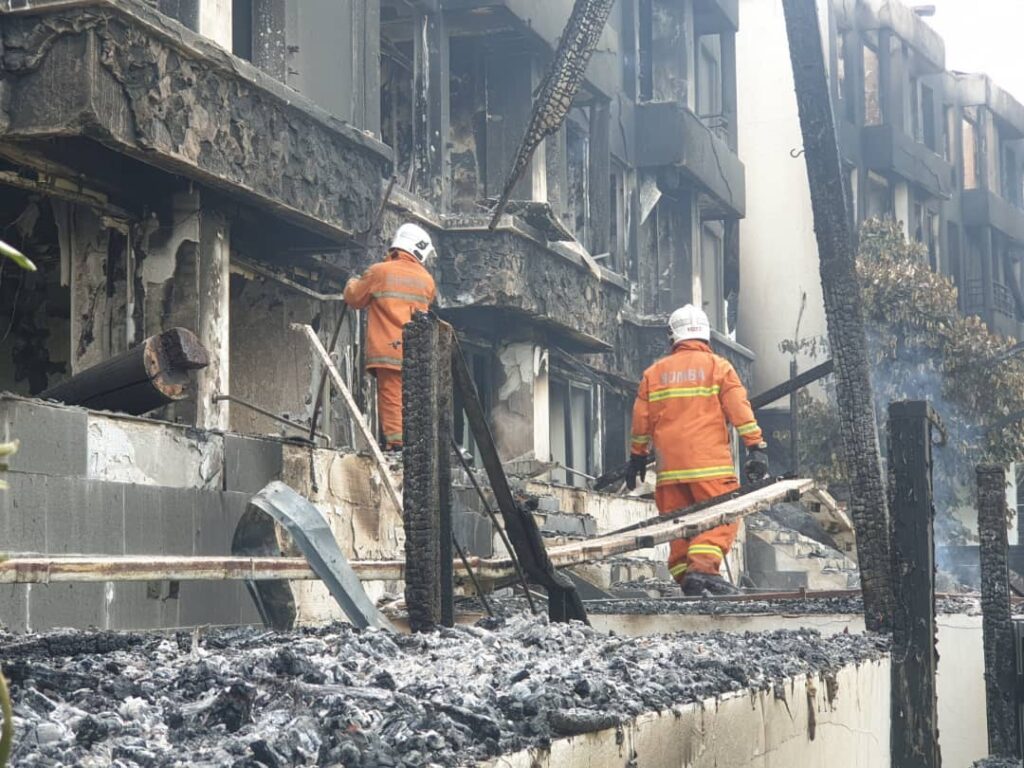 Hotel Andaman terbakar rugi RM100 juta Hotel Andaman terbakar rugi RM100 juta