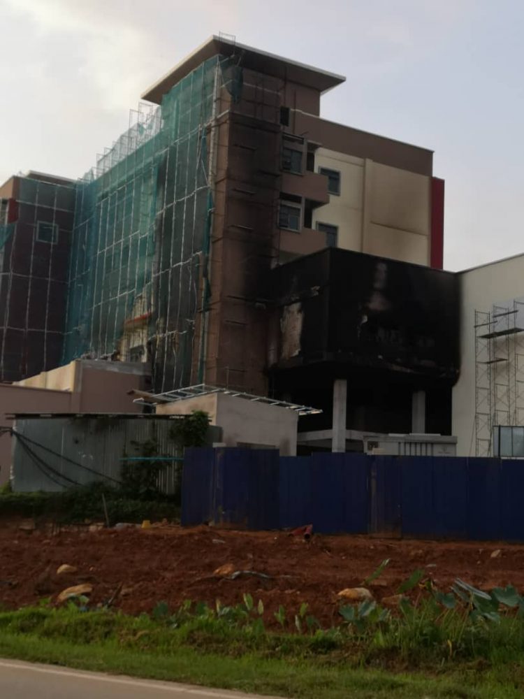 Litar pintas punca blok tambahan Hospital Tanah Merah ...