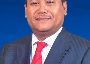 NOR Azmie Diron yang dilantik sebagai Setiausaha Kerajaan Negeri Selangor yang baharu.