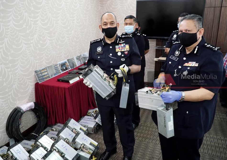 Polis serbu 4 premis curi elektrik Polis serbu 4 premis curi elektrik