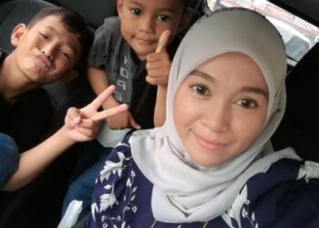 Isteri penulis yang dikuarantin di rumah dan dua anaknya yang dijaga keperluan mereka oleh sanak saudara serta jiran, baru-baru ini.