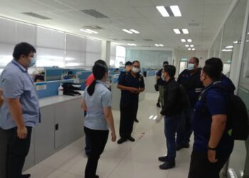 SERAMAI 328 pekerja dan empat majikan industri perkilangan serta pembuatan di Balik Pulau, Pulau Pinangi diperiksa dalam operasi Op Pematuhan SOP PKP 3.0.