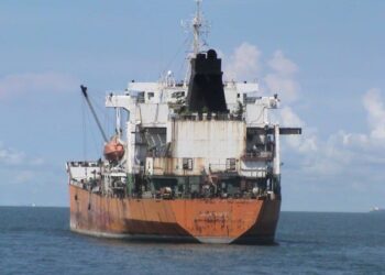 KAPAL tangki yang berdaftar di Saint Kitts and Nevis tidak serik mengulangi kesalahan berlabuh secara haram selepas ditahan sekali lagi di kedudukan 10.5 batu nautika timur laut Tanjung Penawar di Kota Tinggi, Johor.