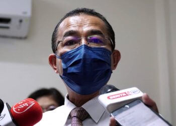 DR. NOOR Azmi Ghazali