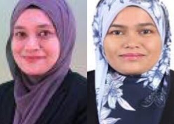 Dr. Siti Suriani Othman (kiri) dan  Dr. Rezki Perdani Sawai.