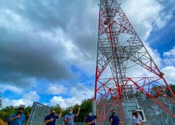 MENARA komunikasi baharu di Kampung Kabatasan, Pitas yang beroperasi sejak 15 Jun lalu. Foto Ihsan SKMM