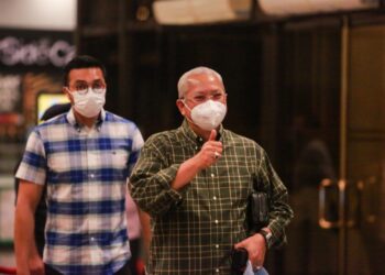 KETIBAAN Tan Sri Annuar Musa di Pusat Dagangan Dunia Kuala Lumpur. - UTUSAN/AFIQ RAZALI