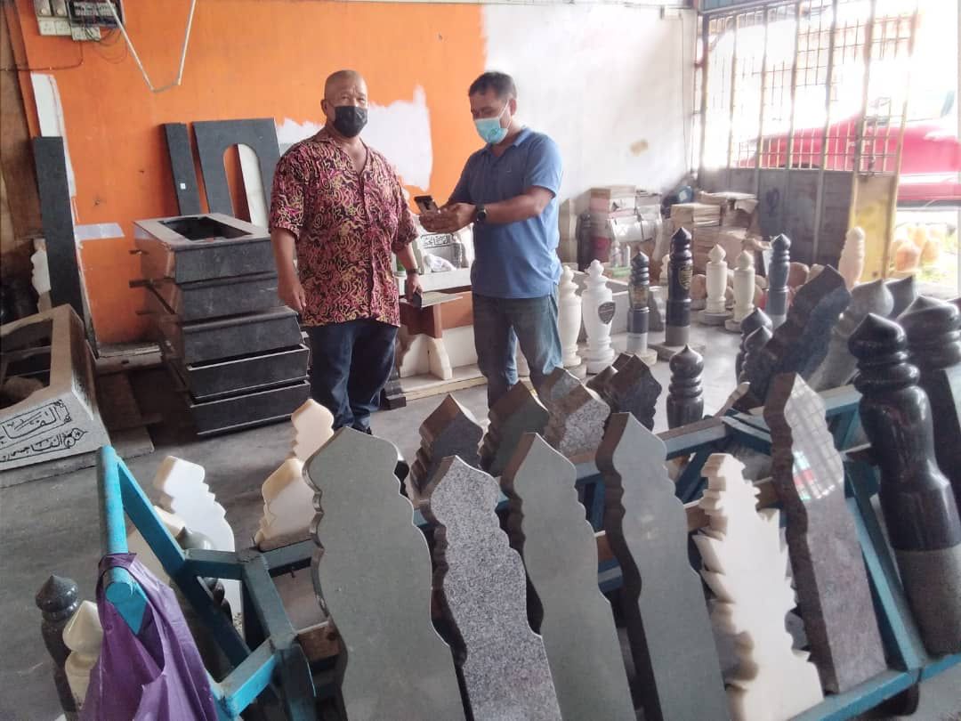 Tempahan batu nisan, belindan naik di Kelantan - Utusan Digital