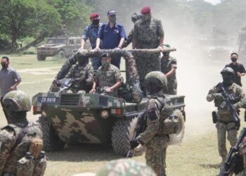 ISMAIL Sabri Yaakob tiba di lokasi Eksesais Para Predator Siri 1/2021 di Pesisir Sungai Pahang berhampiran Kampung Batu Bor di Bera, Pahang.