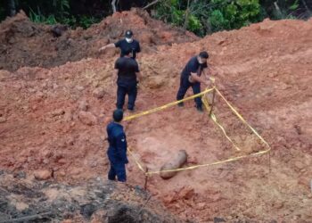 LOKASI bom lama Perang Dunia Kedua ditemukan di tapak pembinaan berhampiran Taman Wawasan, Beaufort, Sabah. - IHSAN IPD BEAUFORT